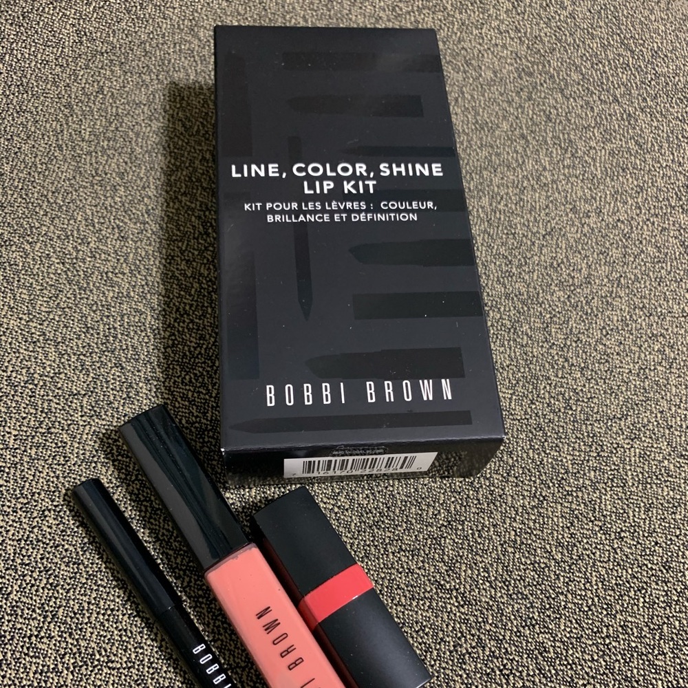 **SOLD-New Bobbi Brown Lip kit and Bronzing powder